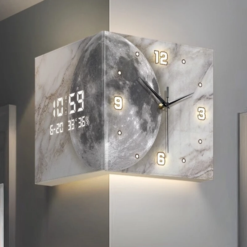 Corner Double-Sided Living Room Wall Clock Creative Clock Mural Corner Digital Date Calendar Watch Suitable For Home Decoration
Corner Double-Sided Living Room Wall Clock Creative Clock Mural Corner Digital Date Calendar Watch Suitable For Home Decoration