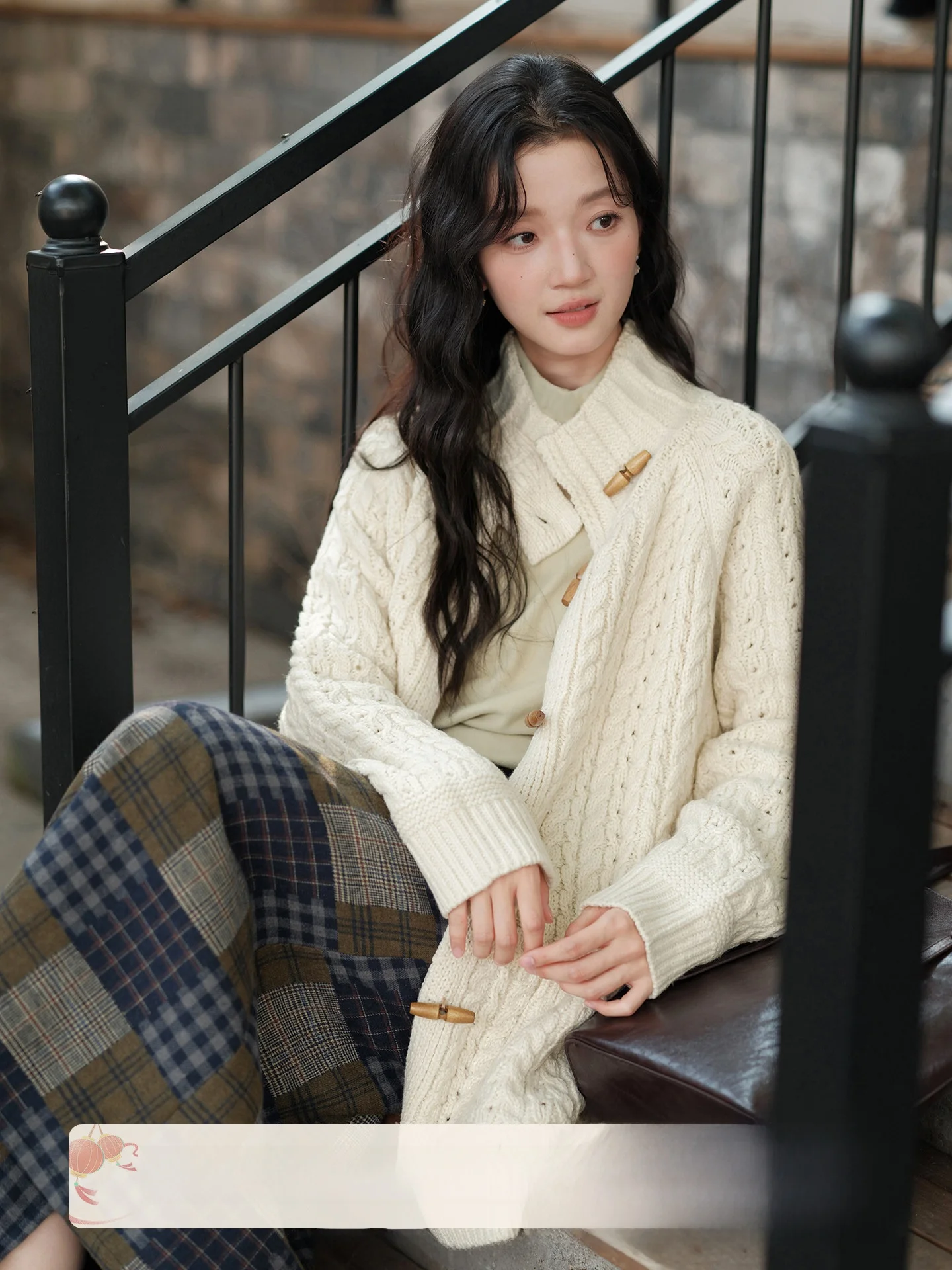 Retro Twist Knit High Collar Sweater Coat Women's Autumn Winter Faion Lazy Luxury Knitted Open Cardigan Button Detail Thi...
Retro Twist Knit High Collar Sweater Coat Women's Autumn Winter Faion Lazy Luxury Knitted Open Cardigan Button Detail Thi...