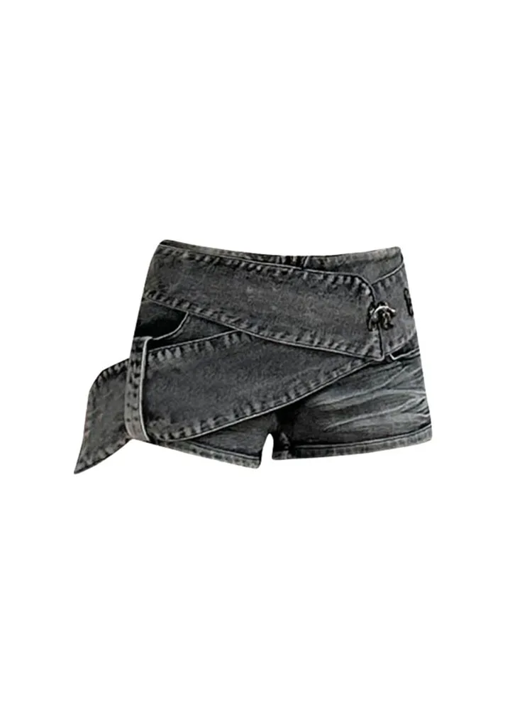 Japanese Fashion Jeans Shorts Fashion Sexy Gyaru High Waist Denim Shorts Grunge Casual Black Hot Pants Gothic 2000s Aesthetic
Japanese Fashion Jeans Shorts Fashion Sexy Gyaru High Waist Denim Shorts Grunge Casual Black Hot Pants Gothic 2000s Aesthetic