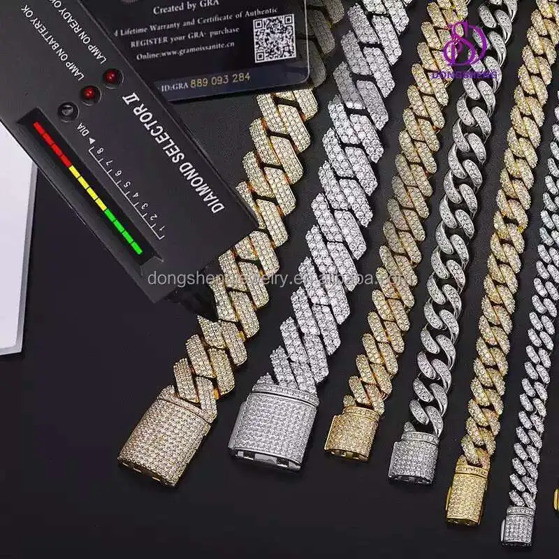 Cuban Link Moissanite Chain with Custom Pendants 18-inch Iced Out Chain Moissanite Cuban Necklaces Factory Outlet 18mm Silver
Cuban Link Moissanite Chain with Custom Pendants 18-inch Iced Out Chain Moissanite Cuban Necklaces Factory Outlet 18mm Silver
