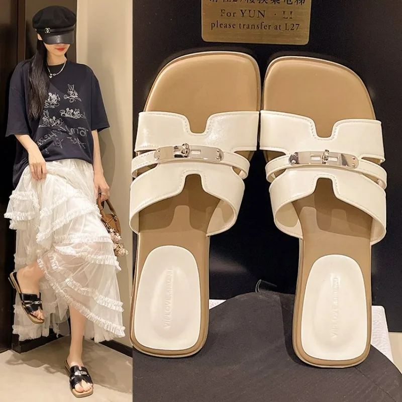 Женские шлепанцы-сандалии на плоской подошве, летняя обувь 2026, новые повседневные трендовые женские вьетнамки, спортивные сандалии с ремешком на пятке, слайды, женские сандалии
Женские шлепанцы-сандалии на плоской подошве, летняя обувь 2026, новые повседневные трендовые женские вьетнамки, спортивные сандалии с ремешком на пятке, слайды, женские сандалии