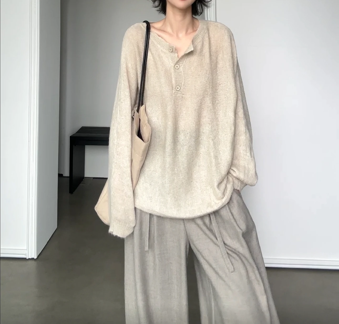 Uxi Early Spring Loose Feel round Ne f Open Wool Knitwear Soft Loose Casual Sweater Top Buttoned Polyester Fiber Long Sl...
Uxi Early Spring Loose Feel round Ne f Open Wool Knitwear Soft Loose Casual Sweater Top Buttoned Polyester Fiber Long Sl...