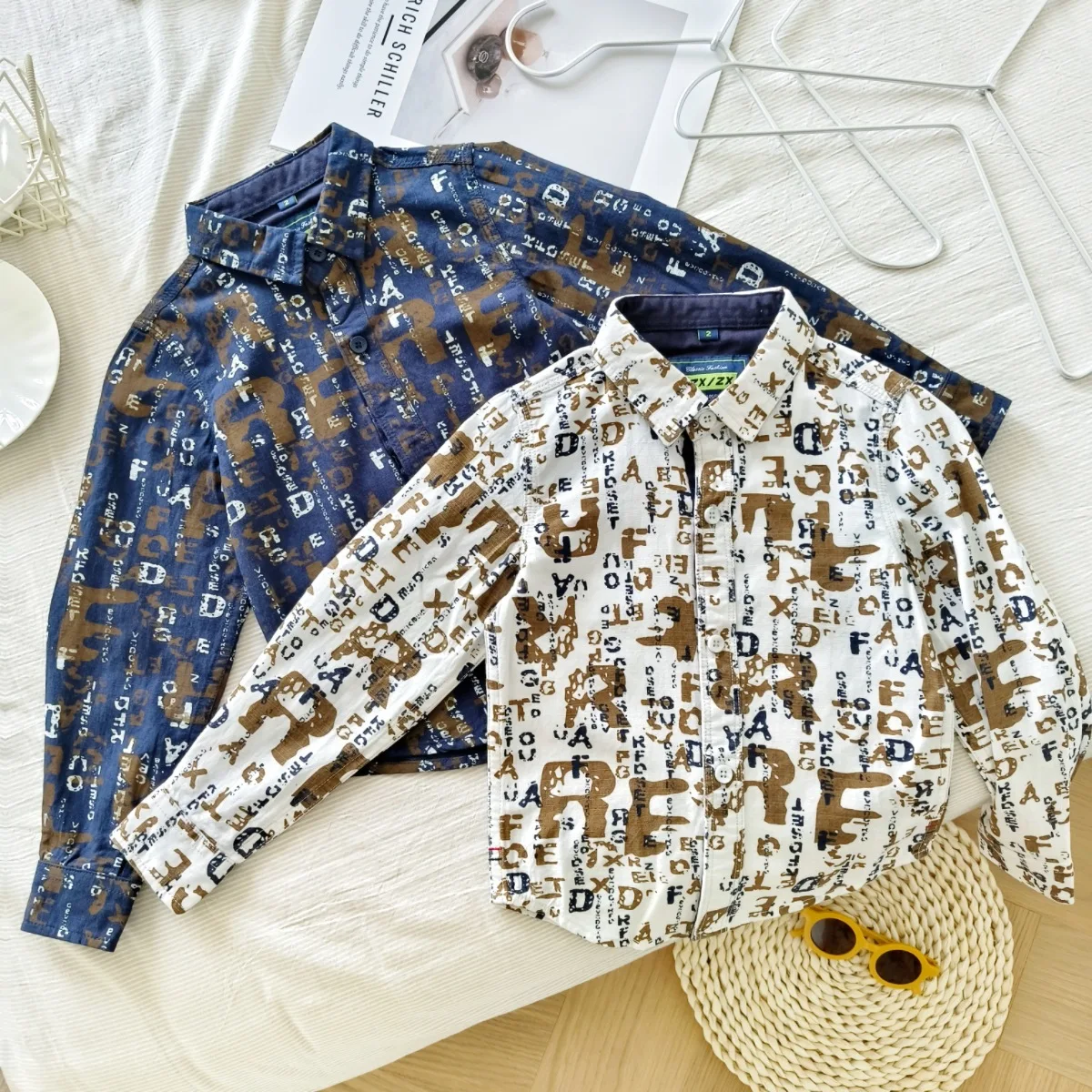 2024 Spring/Autumn New Children's Long Sleeve Turn-down Collar Letter Printed Fashion Shirt Boys' Clothing
2024 Spring/Autumn New Children's Long Sleeve Turn-down Collar Letter Printed Fashion Shirt Boys' Clothing