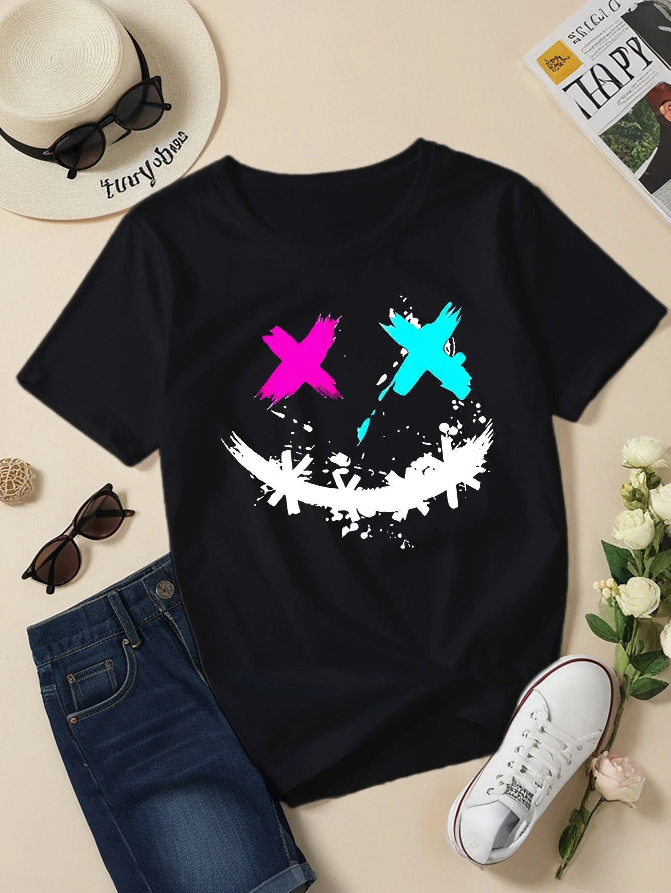 Стильная красная футболка для девочек с красочным принтом «Радущее лицо», повседневный топ с круглым вырезом и короткими рукавами, идеально подходящий для летних футболок для девочек
Стильная красная футболка для девочек с красочным принтом «Радущее лицо», повседневный топ с круглым вырезом и короткими рукавами, идеально подходящий для летних футболок для девочек