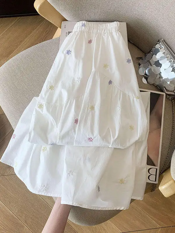 plus Size Women's High Waist A-Line Skirt Embroidered Floral Half-length Summer Casual Polyester Fiber Skirts for All Body Types
plus Size Women's High Waist A-Line Skirt Embroidered Floral Half-length Summer Casual Polyester Fiber Skirts for All Body Types