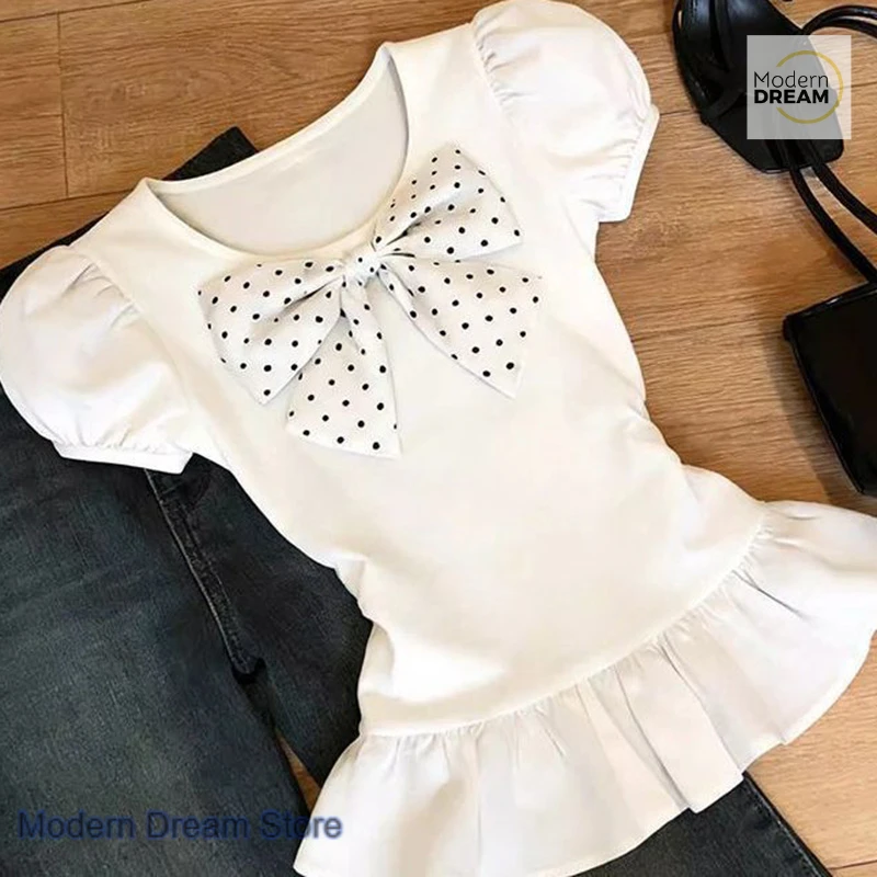 French sweet wind bubble sleeve polka-dot short-sleeved T-shirt female summer new fashion white ruffled slim design casual top.
French sweet wind bubble sleeve polka-dot short-sleeved T-shirt female summer new fashion white ruffled slim design casual top.