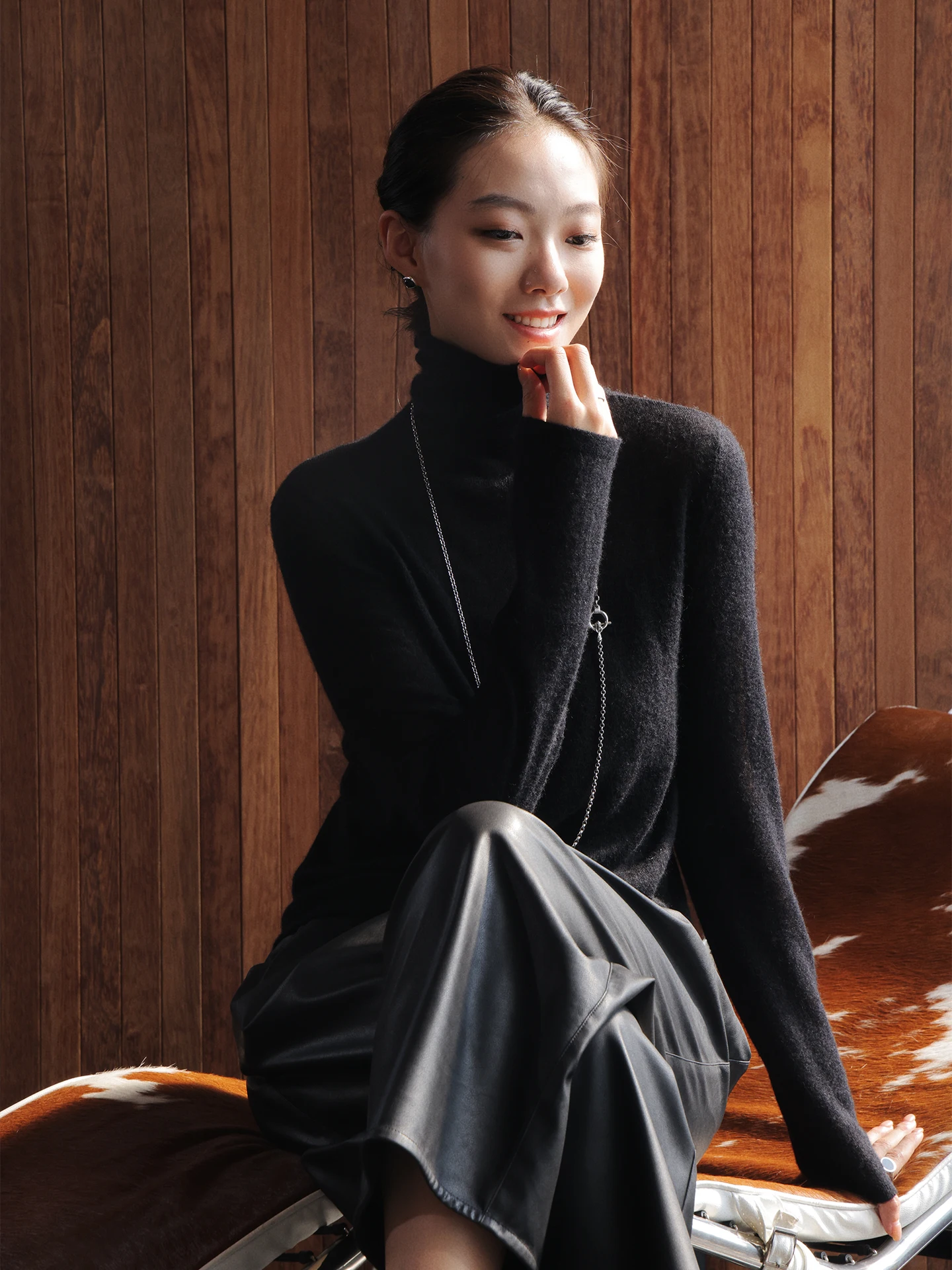 Облегающий трикотаж Camere с высоким воротником и длинным светом, женский свитер с базовым слоем, повседневный удобный дышащий весенний новый ...
Облегающий трикотаж Camere с высоким воротником и длинным светом, женский свитер с базовым слоем, повседневный удобный дышащий весенний новый ...