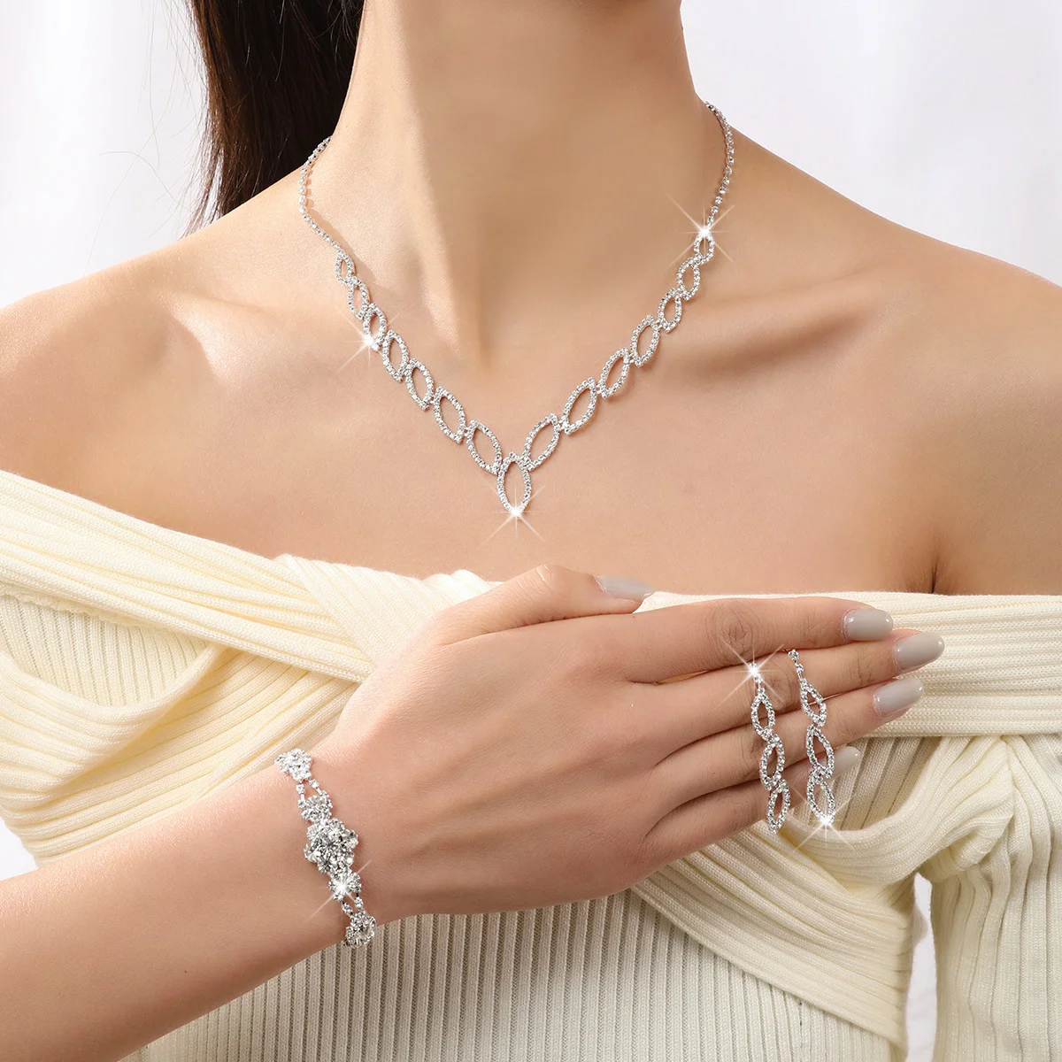 Luxury Oval Link Crystal Jewelry Set for Women, Sparkling Necklace Earrings Bracelet, Bridal Wedding Party Prom Gift
Luxury Oval Link Crystal Jewelry Set for Women, Sparkling Necklace Earrings Bracelet, Bridal Wedding Party Prom Gift