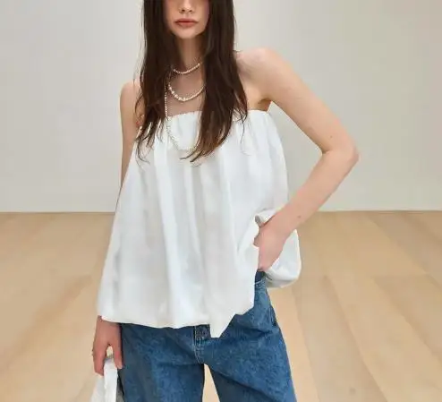 2025 Summer New Pure Desire Wind Commuting Loose, Fashionable, Lightweight and Luxurious Top
2025 Summer New Pure Desire Wind Commuting Loose, Fashionable, Lightweight and Luxurious Top