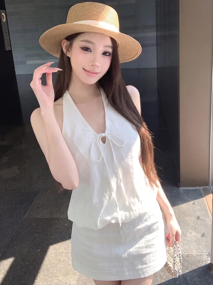 Summer Vacation Style Sexy Backless V-neck Ruffle High-waist Halter Vest Women's Half-length Skirt Two-piece Set Casual Sweet...
Summer Vacation Style Sexy Backless V-neck Ruffle High-waist Halter Vest Women's Half-length Skirt Two-piece Set Casual Sweet...