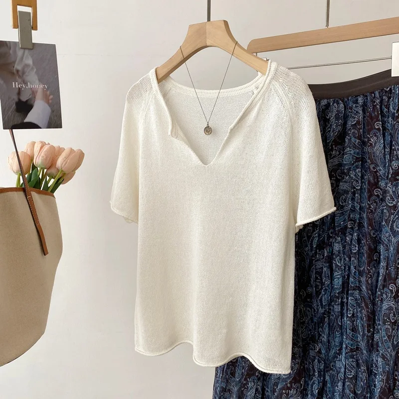 Dave&di 26 Summer New Product: Slim Scissors Neck Knitted Shirt For Women And Paper Sand Refreshing Breathable Short Sleeve Top
Dave&di 26 Summer New Product: Slim Scissors Neck Knitted Shirt For Women And Paper Sand Refreshing Breathable Short Sleeve Top