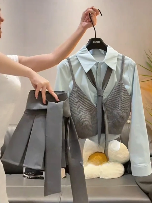 Korean Style Long Sleeve Knitted Shirt Women's High Waist Short Skirt Three Piece Set Anti-Aging Fashionable Casual Outfit
Korean Style Long Sleeve Knitted Shirt Women's High Waist Short Skirt Three Piece Set Anti-Aging Fashionable Casual Outfit