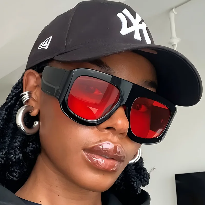 Fashion Oversize Frame Women Brand Sunglasses Stylish Designer Y2K Trend Female Sun Glasses Classic UV400 Shades
Fashion Oversize Frame Women Brand Sunglasses Stylish Designer Y2K Trend Female Sun Glasses Classic UV400 Shades