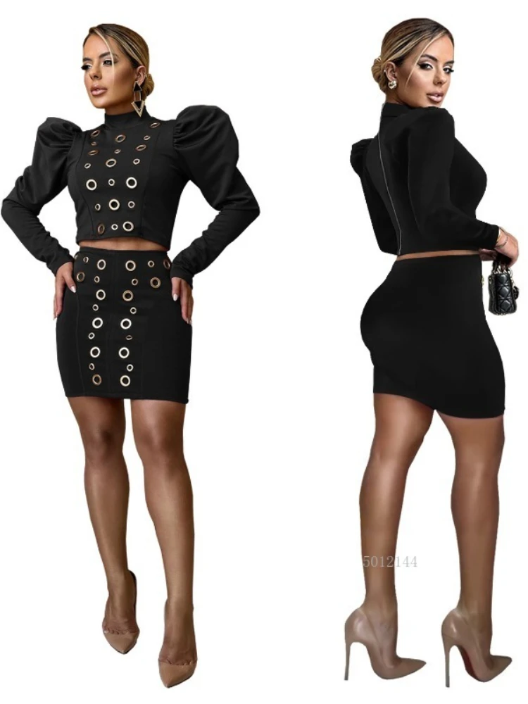 Модный женский комплект с люверсами, футболка с пышными рукавами и юбка-миди, костюм 2025 года, праздничный сексуальный комплект из двух предметов, наряды 
Модный женский комплект с люверсами, футболка с пышными рукавами и юбка-миди, костюм 2025 года, праздничный сексуальный комплект из двух предметов, наряды