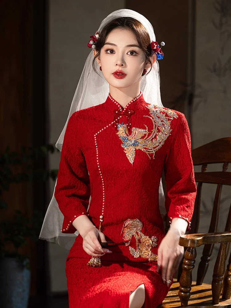 Красное кружевное молодежное свадебное платье-ципао с низким разрезом для помолвки и свадебной церемонии, элегантный женский наряд
Красное кружевное молодежное свадебное платье-ципао с низким разрезом для помолвки и свадебной церемонии, элегантный женский наряд