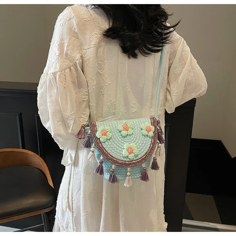 Новая соломенная сумка-кроссбоди CEEKAY 2026, сумка через плечо в стиле бохо с цветочными кисточками, повседневная пляжная сумка для женщин, милая летняя сумка через плечо
Новая соломенная сумка-кроссбоди CEEKAY 2026, сумка через плечо в стиле бохо с цветочными кисточками, повседневная пляжная сумка для женщин, милая летняя сумка через плечо