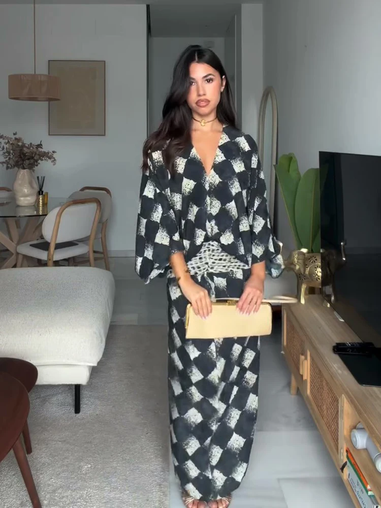 2026 Summer Beach Vacation Lady RobePlaid Printed Women's Dress Fashion V-Neck Batwing Sleeve Waist Pleated Female Dresses
2026 Summer Beach Vacation Lady RobePlaid Printed Women's Dress Fashion V-Neck Batwing Sleeve Waist Pleated Female Dresses