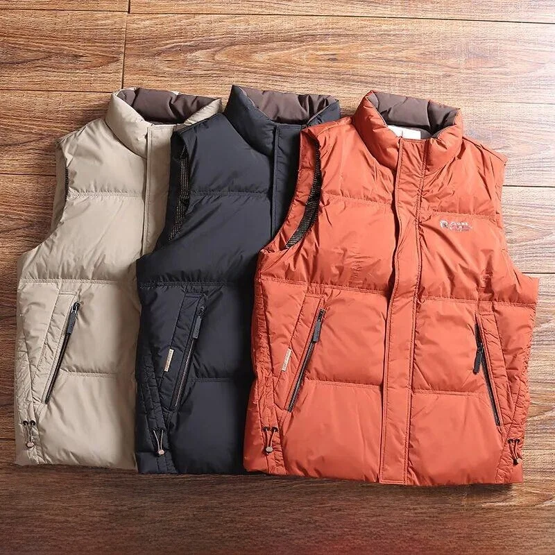 Мужской пуховый жилет Thousand Level Thiened с воротником-стойкой и высоким заполнением Du Feather, осенне-зимний джинт, свободный крой, молодежная мода
Мужской пуховый жилет Thousand Level Thiened с воротником-стойкой и высоким заполнением Du Feather, осенне-зимний джинт, свободный крой, молодежная мода