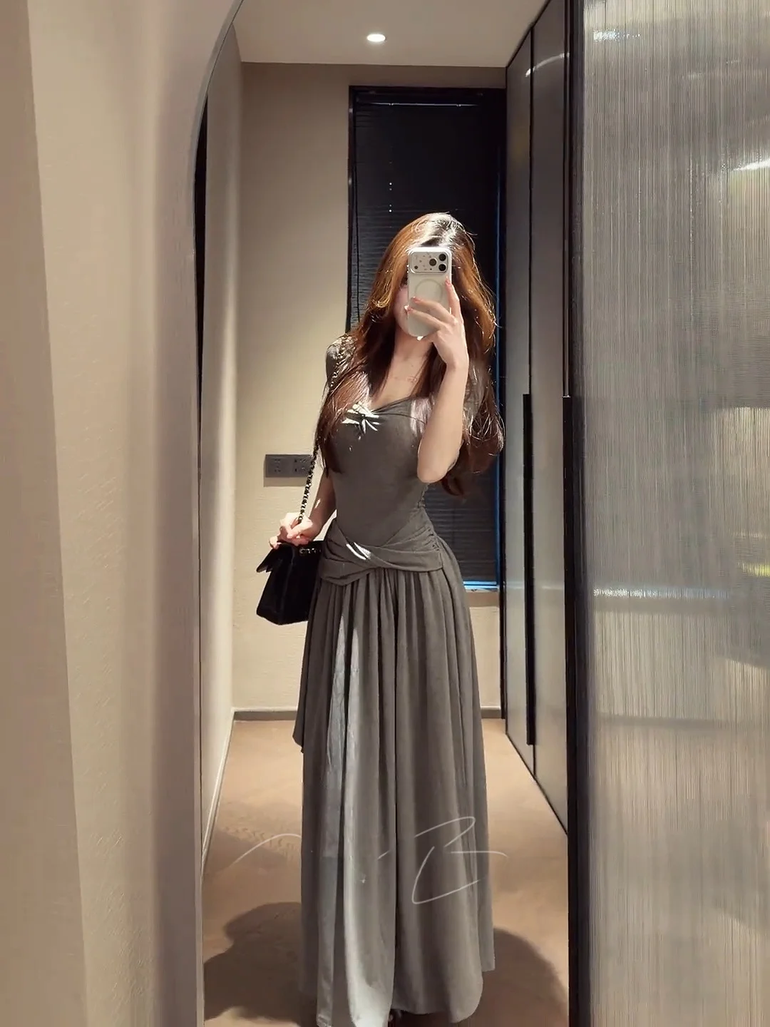 Elegant Sexy V-Neck Design Women's Dress High Waist Knot Slimming Long Gown Commute Style Summer A-Line Skirt Five-Quarter Sl...
Elegant Sexy V-Neck Design Women's Dress High Waist Knot Slimming Long Gown Commute Style Summer A-Line Skirt Five-Quarter Sl...