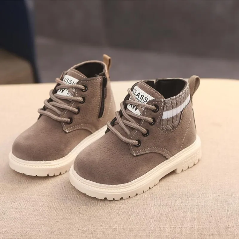 2022 Fashion Children Casual Shoes Baby Boys Girls Boots Kids Running Shoes Kids Brand Sport White Shoes Child Shell Sneakers
2022 Fashion Children Casual Shoes Baby Boys Girls Boots Kids Running Shoes Kids Brand Sport White Shoes Child Shell Sneakers