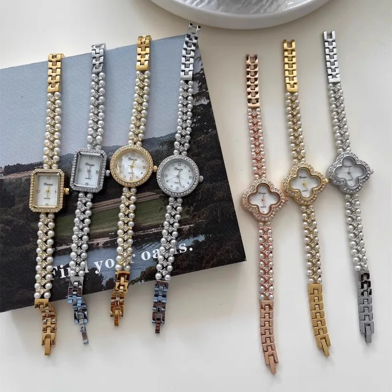 Retro Small Pearl Bracelet Women Watch French Fashion Light Luxury Niche Senior Sense of Temperament Ladies Quartz Watch
Retro Small Pearl Bracelet Women Watch French Fashion Light Luxury Niche Senior Sense of Temperament Ladies Quartz Watch