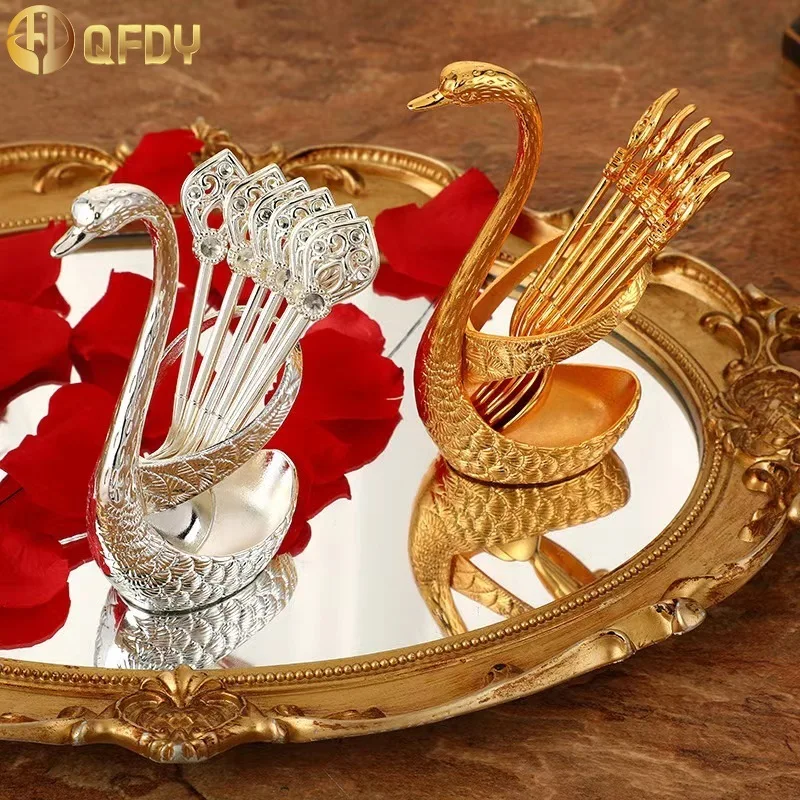 Cygnet European Light luxury dessert spoon Classical creative cute Swan set stainless steel coffee fruit fork tool
Cygnet European Light luxury dessert spoon Classical creative cute Swan set stainless steel coffee fruit fork tool