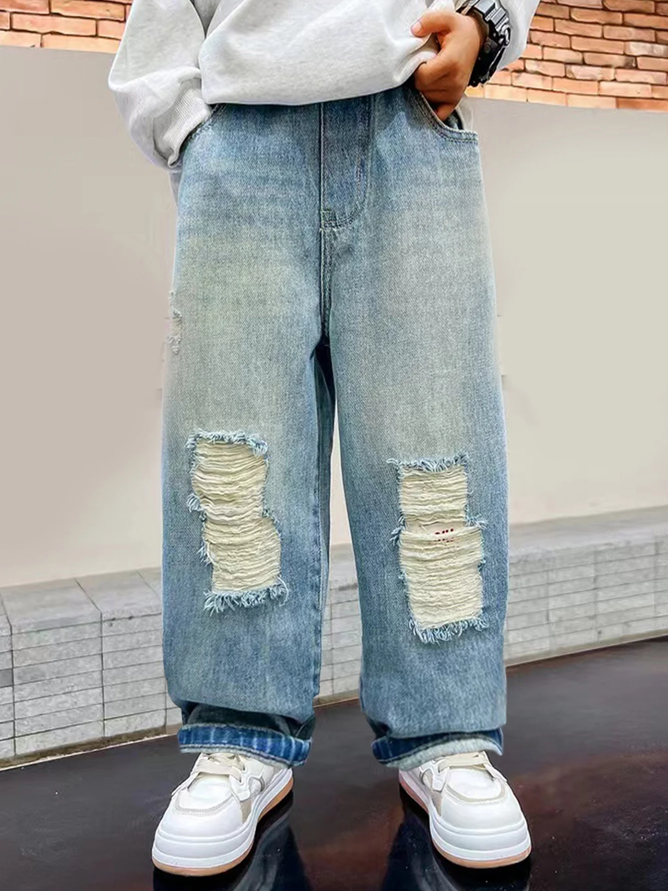 Vintage-washed loose-fit straight-leg relaxed long casual trendy jeans for teenage boy students
Vintage-washed loose-fit straight-leg relaxed long casual trendy jeans for teenage boy students