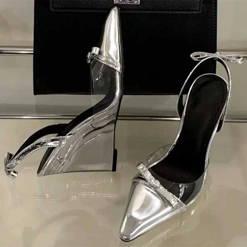 Transparent Crystal Wedge Heels Sandals Women Sexy Pointed Toe Back Strap Women Pumps Elegant Bow Designer Banquet Wedding Shoes
Transparent Crystal Wedge Heels Sandals Women Sexy Pointed Toe Back Strap Women Pumps Elegant Bow Designer Banquet Wedding Shoes