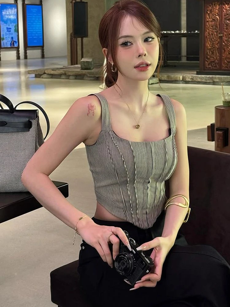 Sisterlinda Stripes Tank Top Women Sexy Trend Low Neck Sleeveless Irregular Hem Stretch Skinny Coquette Hottie Club Streetwear
Sisterlinda Stripes Tank Top Women Sexy Trend Low Neck Sleeveless Irregular Hem Stretch Skinny Coquette Hottie Club Streetwear