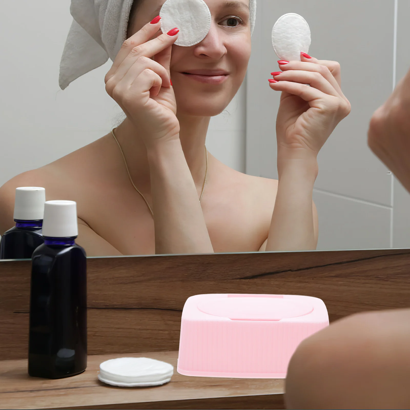 Baby Wipes Dustproof Storage Box Pink Draw-Out Cotton Pad Holder Easy Pullout Design for Nursery Travel Office Wet Tissue
Baby Wipes Dustproof Storage Box Pink Draw-Out Cotton Pad Holder Easy Pullout Design for Nursery Travel Office Wet Tissue