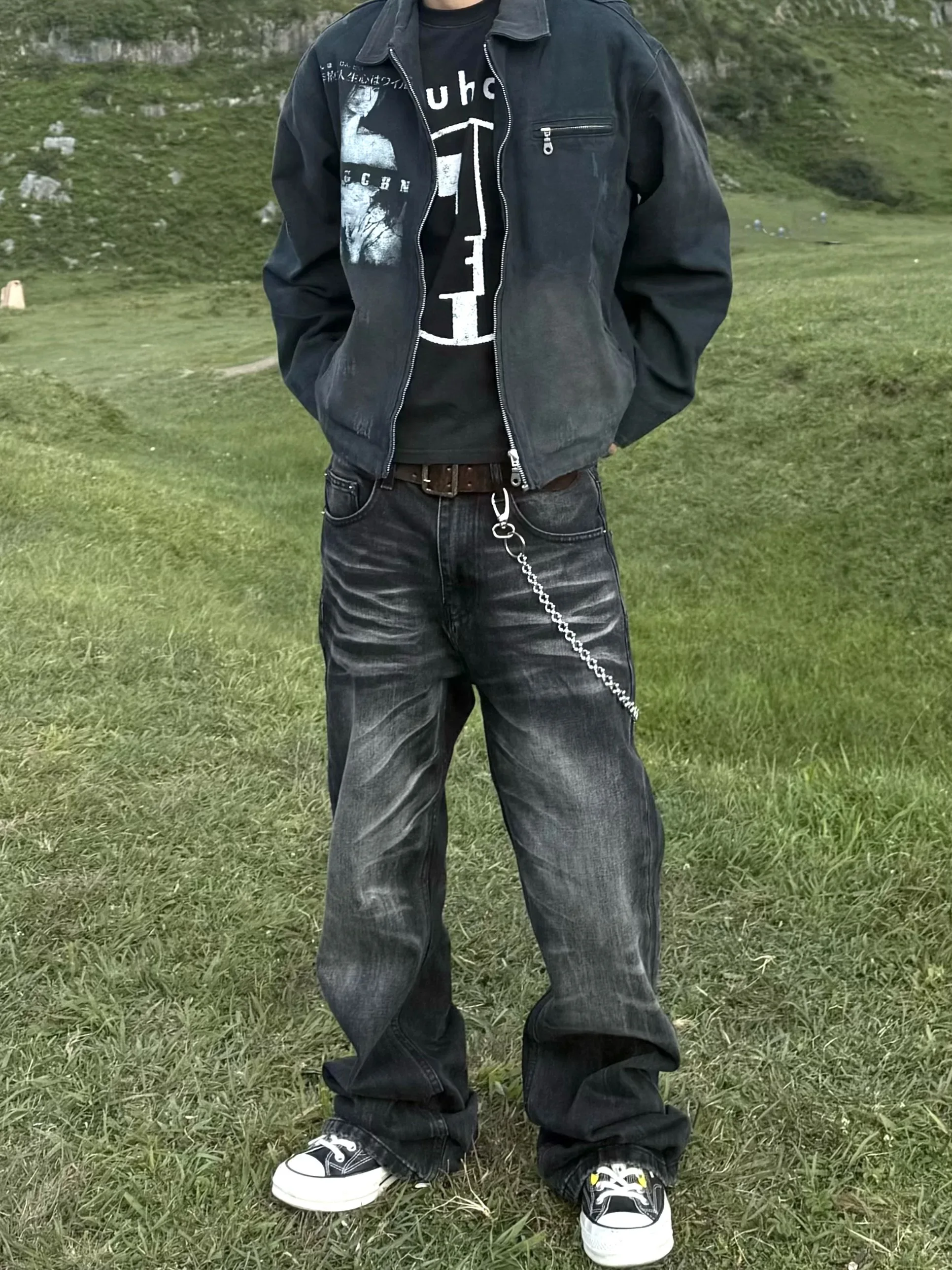 Американские ретро-джинсы Color Drop для мужчин: свободные, универсальные, слегка расклешенные, прямые повседневные брюки
Американские ретро-джинсы Color Drop для мужчин: свободные, универсальные, слегка расклешенные, прямые повседневные брюки