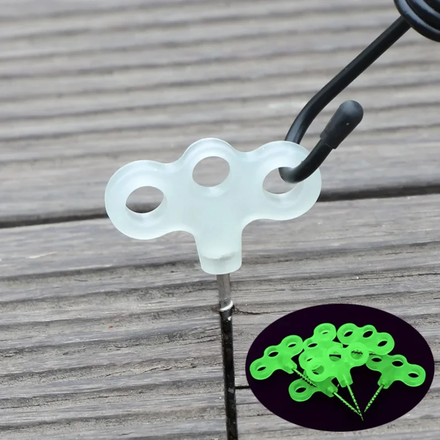 5pcs Hiking Camping Ground Pin Tent Nail Luminous Pegs Screw Spike Hook Rope Buckle Travel Outdoor Equipment Accessories
5pcs Hiking Camping Ground Pin Tent Nail Luminous Pegs Screw Spike Hook Rope Buckle Travel Outdoor Equipment Accessories