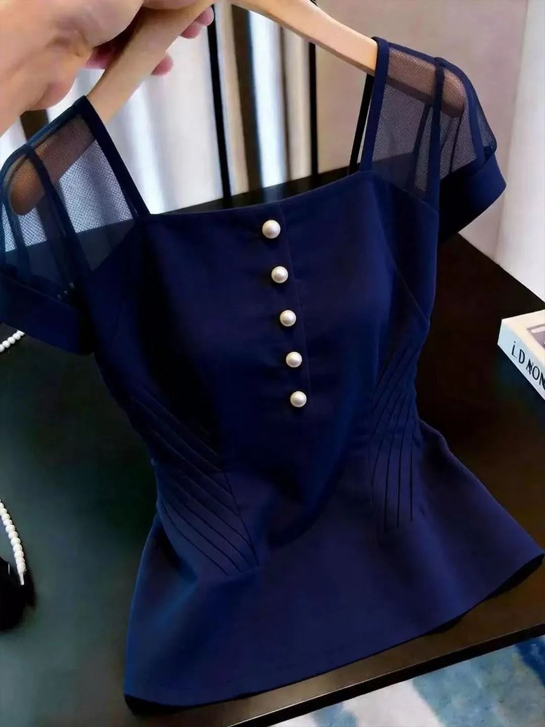 Elegant Mesh Splice Top Women's Fashion Slimming Commute Style Short Sleeve High Waist Straight Cut Single Piece Summer Shirt
Elegant Mesh Splice Top Women's Fashion Slimming Commute Style Short Sleeve High Waist Straight Cut Single Piece Summer Shirt