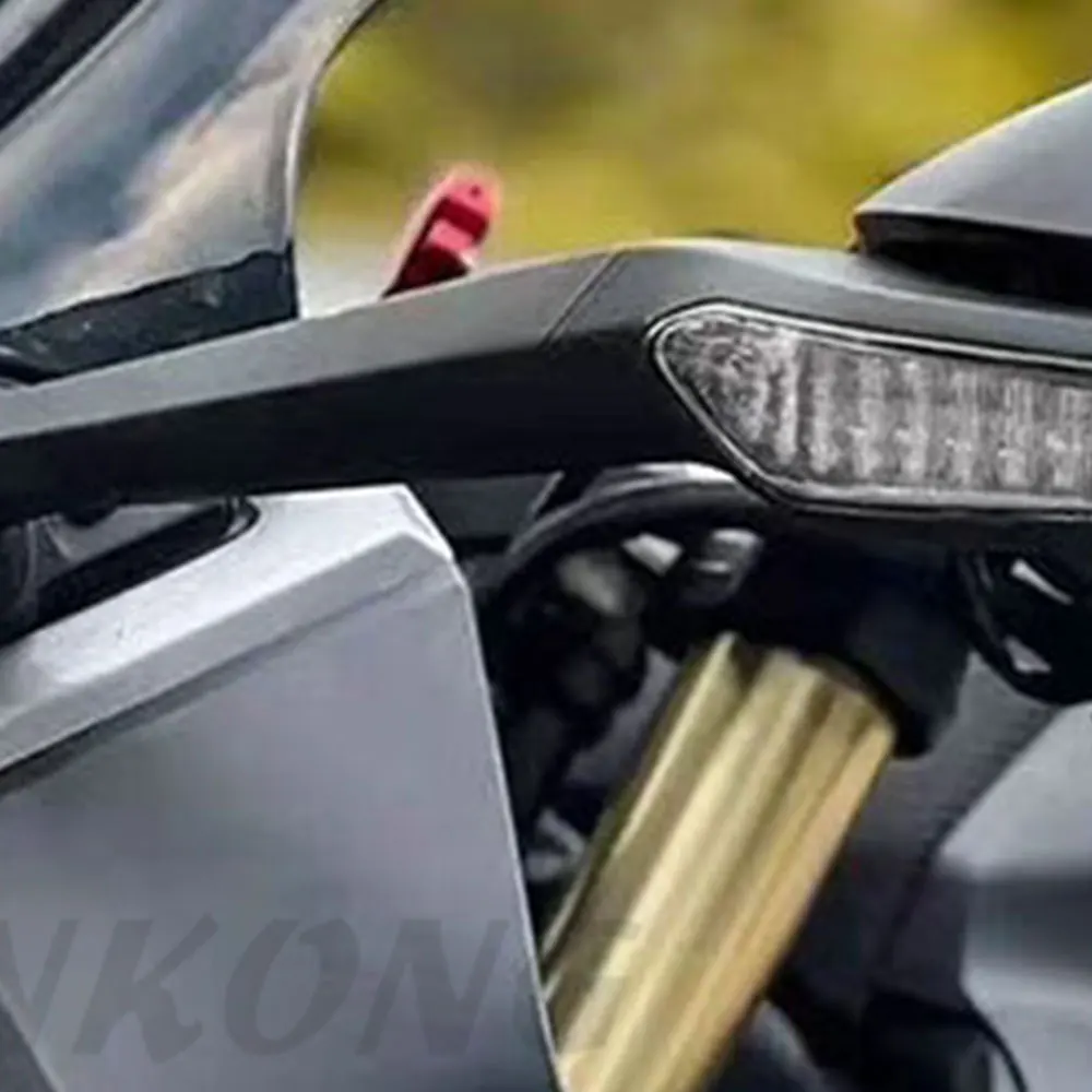 Motorcycle Front Windshield Windscreen Cover FOR CFMOTO 450SR 450 SR SRS 2022 2023 2024 2025 2026 Plastic Wind Shield Deflector 
Motorcycle Front Windshield Windscreen Cover FOR CFMOTO 450SR 450 SR SRS 2022 2023 2024 2025 2026 Plastic Wind Shield Deflector