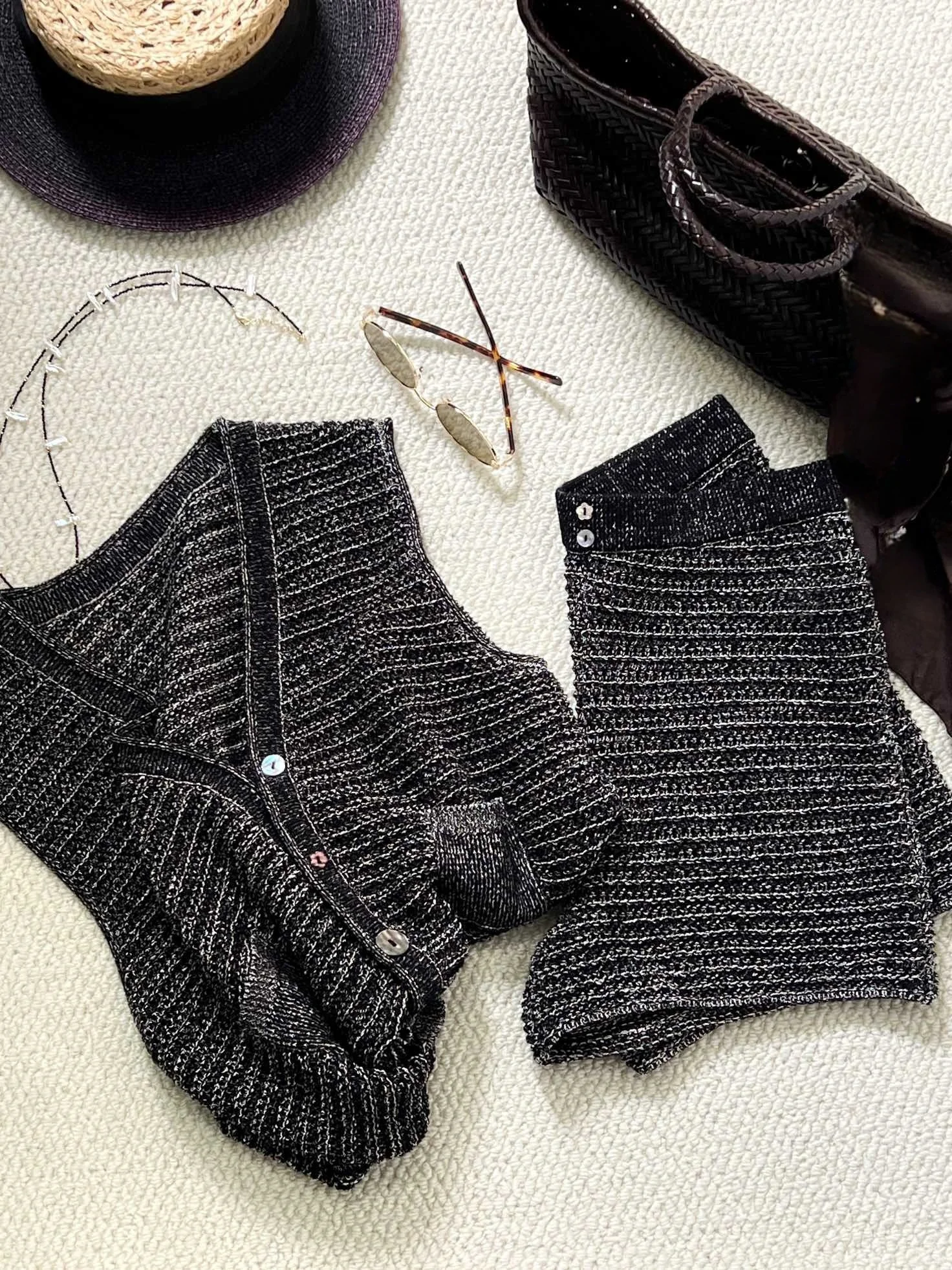 Womens Chunky Washi Shorts Galaxy Texture Black/Grey Stellar Dust Abalone Buttons Cosmic Waist Summer Beach JStyle HotPants
Womens Chunky Washi Shorts Galaxy Texture Black/Grey Stellar Dust Abalone Buttons Cosmic Waist Summer Beach JStyle HotPants