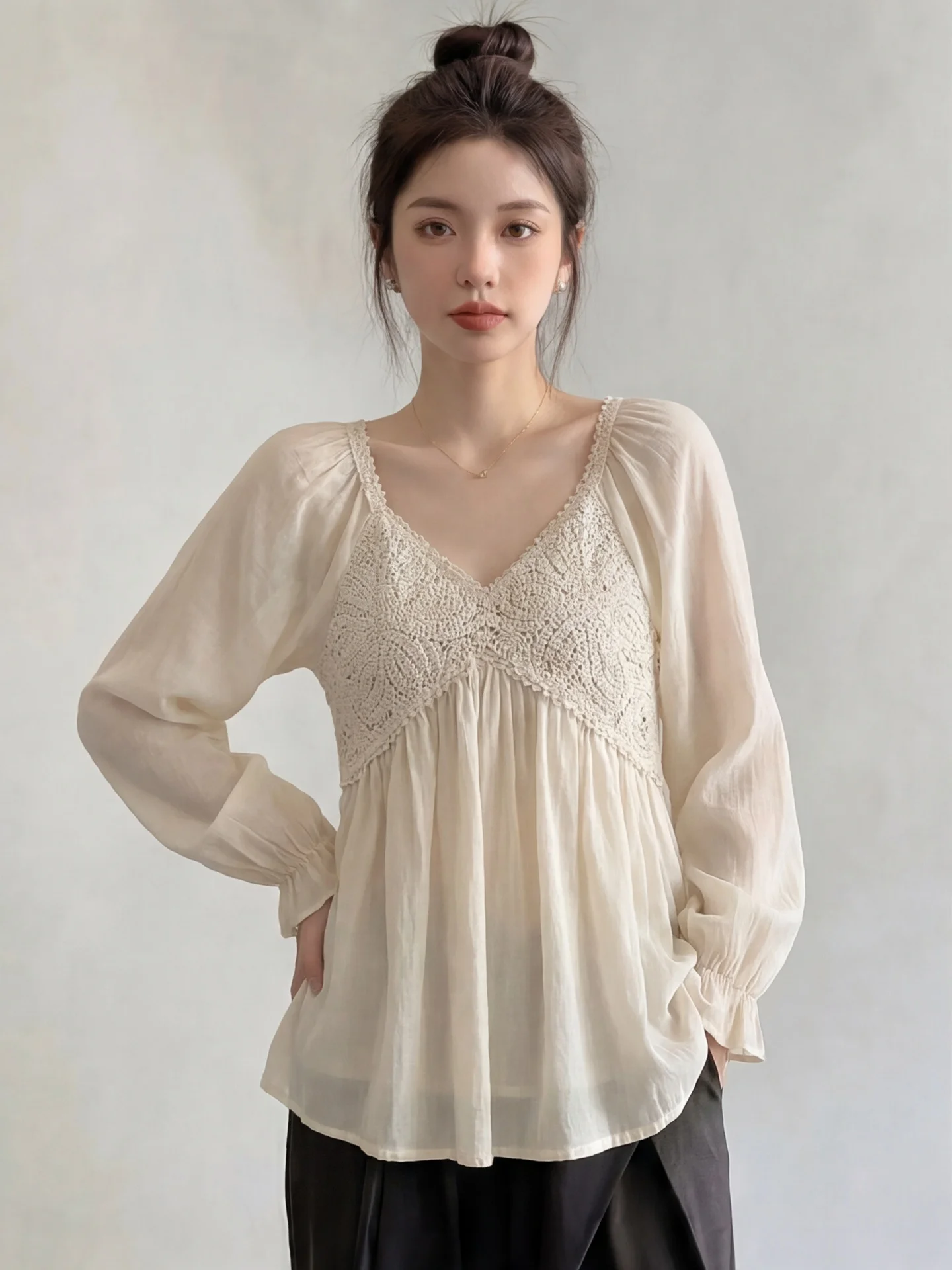 Summer New Style Women's Sun Protection Shirt Lace Trim Heavy Work Thin Long Sleeve V-Neck Breathable Comfortable Loose Fit
Summer New Style Women's Sun Protection Shirt Lace Trim Heavy Work Thin Long Sleeve V-Neck Breathable Comfortable Loose Fit