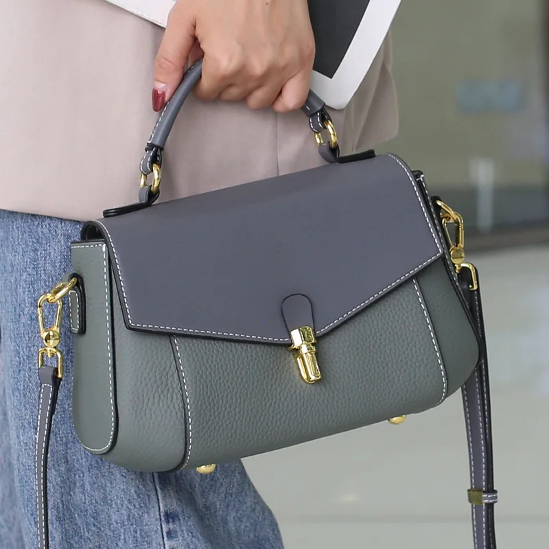 Genuine Leather Women's Bag 2024 New Trendy Small Handbag Luxury High Quality Fashion Casual Commuter Crossbody Shoulder Purses
Genuine Leather Women's Bag 2024 New Trendy Small Handbag Luxury High Quality Fashion Casual Commuter Crossbody Shoulder Purses