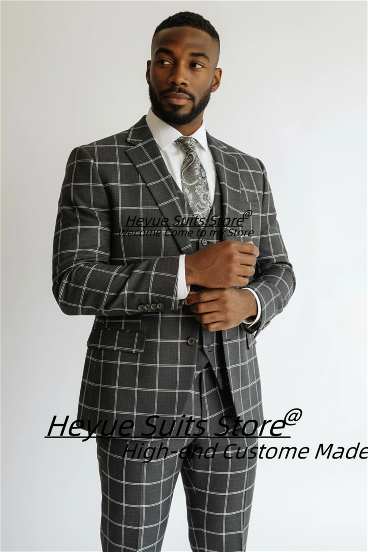 High-qublity Business Plaid Men Suits Customized Slim Fit Notched Lapel Groom Wedding Tuxedos 3 Pieces Sets Prom Costume Hombre
High-qublity Business Plaid Men Suits Customized Slim Fit Notched Lapel Groom Wedding Tuxedos 3 Pieces Sets Prom Costume Hombre