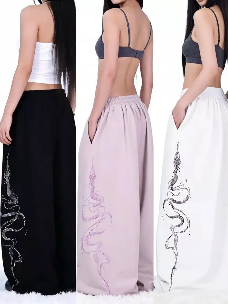Women Y2K Snake Rhinestone Wide Leg Pants Loose Baggy High Waist Sweatpants with Sparkly Serpent Print Street Dance Casual Wear
Women Y2K Snake Rhinestone Wide Leg Pants Loose Baggy High Waist Sweatpants with Sparkly Serpent Print Street Dance Casual Wear