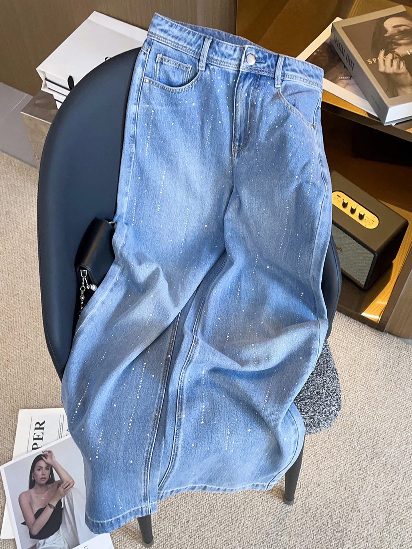 High Waist Wide Leg Denim Jeans Women's Premium Faion Design Sensation Iron Diamond Waed Blue Color French Vintage Sle
High Waist Wide Leg Denim Jeans Women's Premium Faion Design Sensation Iron Diamond Waed Blue Color French Vintage Sle