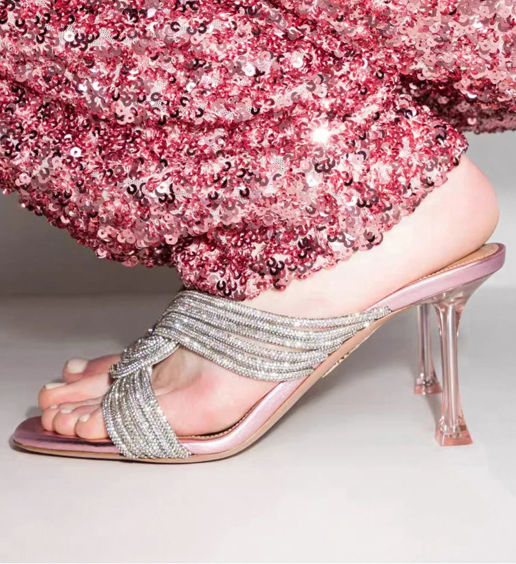 New Fashion Women Slippers Crystals Designer Summer Shoes Woman High Heels Ladies Slides Slip On Party Pumps Brand Zapatos Mujer
New Fashion Women Slippers Crystals Designer Summer Shoes Woman High Heels Ladies Slides Slip On Party Pumps Brand Zapatos Mujer