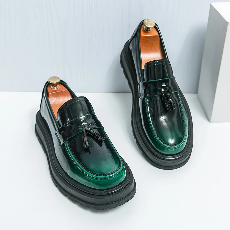 Men Loafers Tassel Decoration Thick Sole Trendy Business Casual Men Shoes Sizes 39-46
Men Loafers Tassel Decoration Thick Sole Trendy Business Casual Men Shoes Sizes 39-46