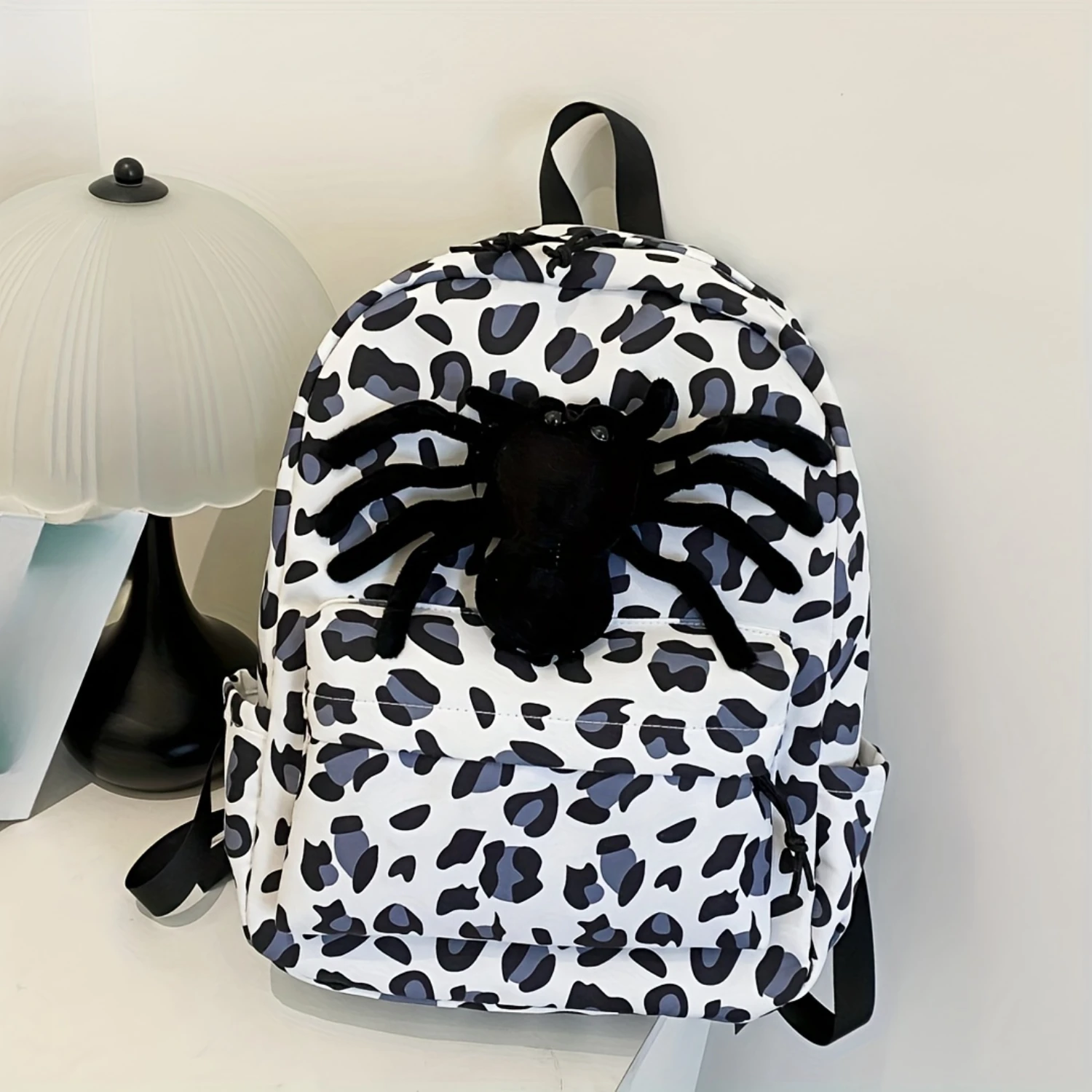 Large Capacity Leopard Print Versatile Women's Backpack, New Niche Design Stylish School Bag
Large Capacity Leopard Print Versatile Women's Backpack, New Niche Design Stylish School Bag