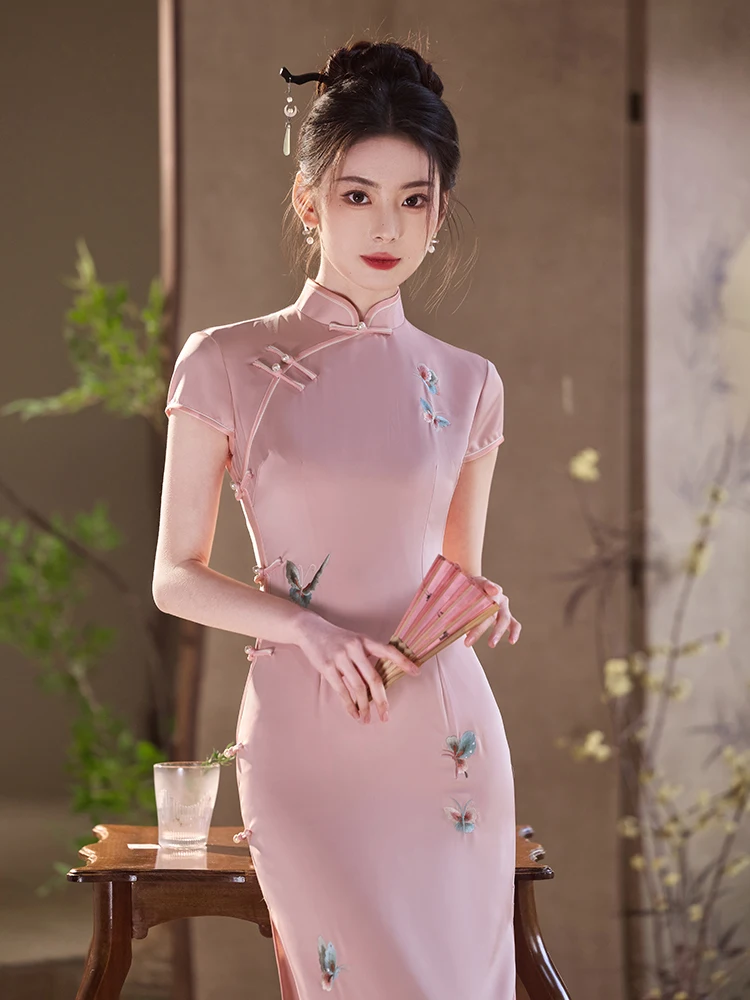 Элегантное розовое молодежное платье для помолвки, длинное, высококачественное, легкое, в национальном стиле, с коротким рукавом, для повседневной носки, из полиэфирного волокна.
Элегантное розовое молодежное платье для помолвки, длинное, высококачественное, легкое, в национальном стиле, с коротким рукавом, для повседневной носки, из полиэфирного волокна.