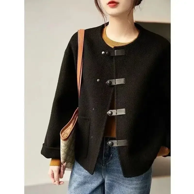 Light and Elegant Series Loose Temperament Slimming Short Coat Women's Autumn and Winter New Style Solid Color Woolen Jackets
Light and Elegant Series Loose Temperament Slimming Short Coat Women's Autumn and Winter New Style Solid Color Woolen Jackets