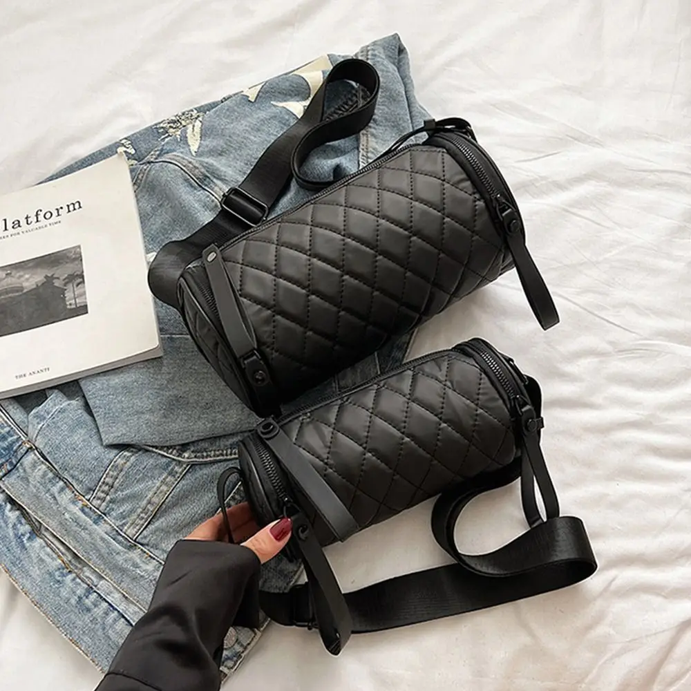Cute Elegant Nylon Shoulder Bag Korean Style Solid Color Rhombus Crossbody Bag Plaid Handbag Cylinder Bag Office Worker
Cute Elegant Nylon Shoulder Bag Korean Style Solid Color Rhombus Crossbody Bag Plaid Handbag Cylinder Bag Office Worker