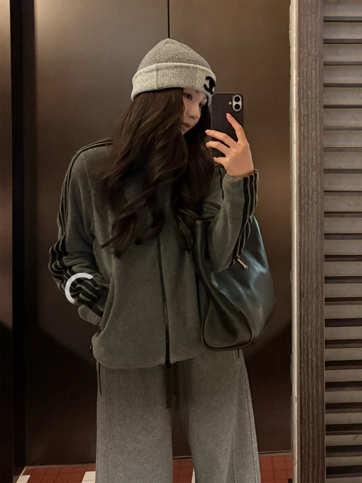 Early Spring School orm Jaet Zipper Color Blo Fce Stand Collar Line Design Women's ort Outerwear Spor Sle
Early Spring School orm Jaet Zipper Color Blo Fce Stand Collar Line Design Women's ort Outerwear Spor Sle