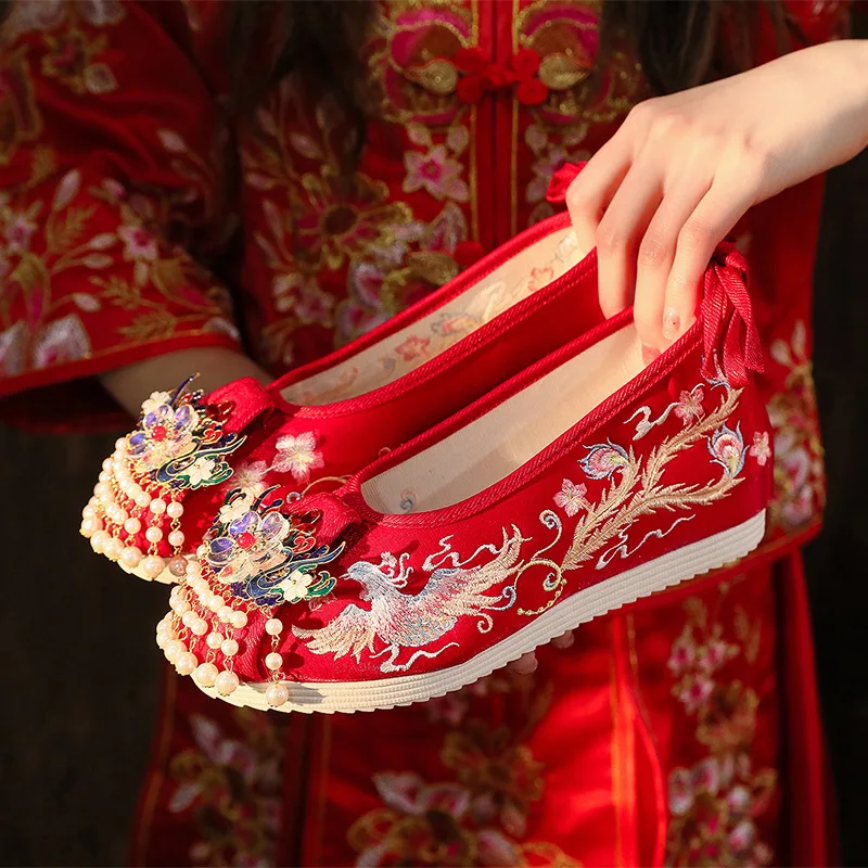Весенне-осенние новые туфли с кисточками для ханьской китайской одежды, античная вышивка, свадебный стиль Xiuhe, увеличивающий рост
Весенне-осенние новые туфли с кисточками для ханьской китайской одежды, античная вышивка, свадебный стиль Xiuhe, увеличивающий рост