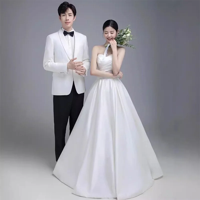 Elegant Satin Wedding Dress Bustier Entrance Wedding Dress Small Size Bride Light Luxury Wedding Dress Chinese Production
Elegant Satin Wedding Dress Bustier Entrance Wedding Dress Small Size Bride Light Luxury Wedding Dress Chinese Production