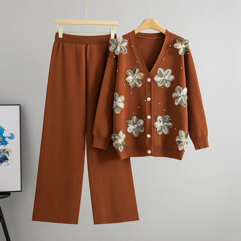2026 Autumn New Fashion Beaded 3D Patchwork Flower Knit Cardigan Set Trendy Two-Piece Set for Women
2026 Autumn New Fashion Beaded 3D Patchwork Flower Knit Cardigan Set Trendy Two-Piece Set for Women